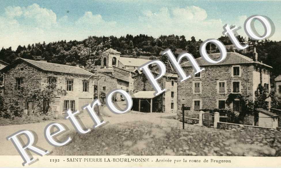 Arrivee par la Route de Brugeron