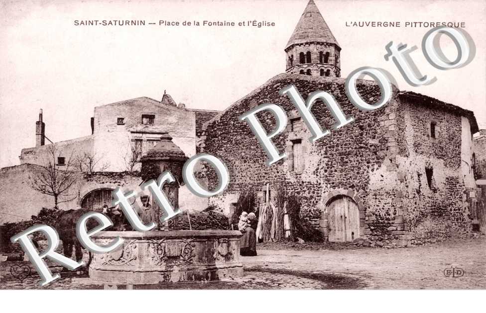 Place de la Fontaine et eglise