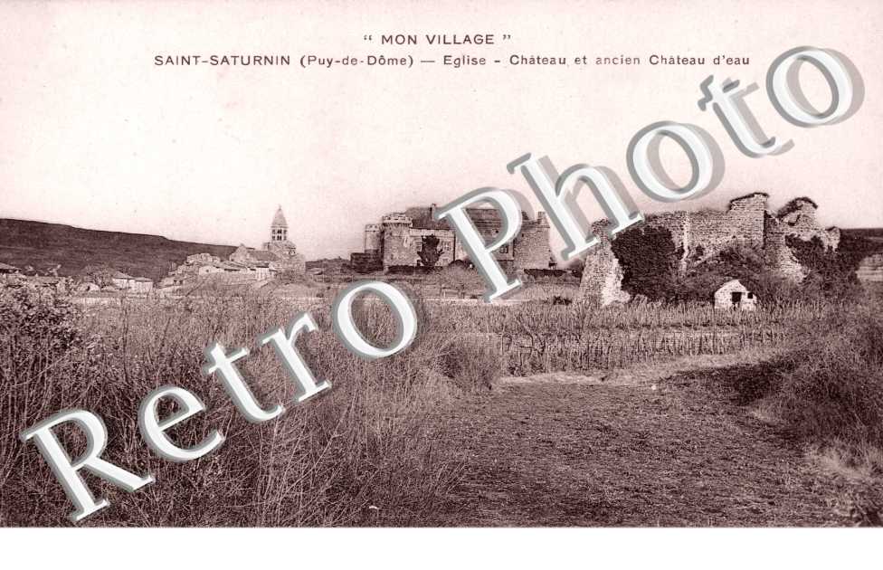 Eglise, Chateau et ancien Chateau d'eau