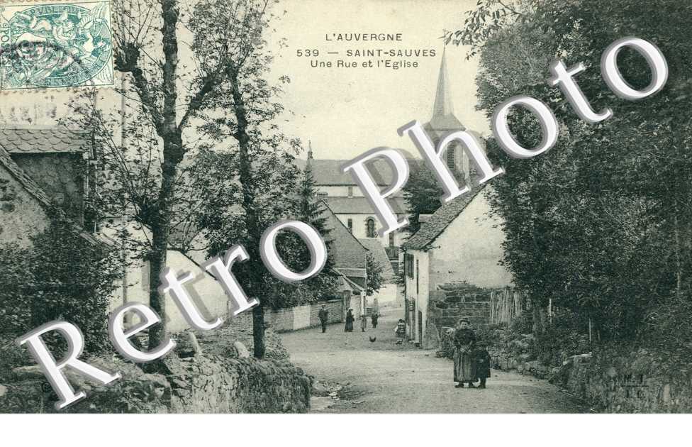 Une rue et eglise