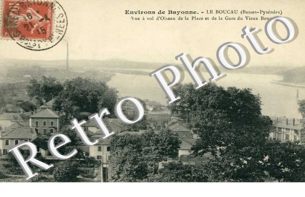Vue a vol d'oiseau de la place  et de la gare du Vieux Boucau