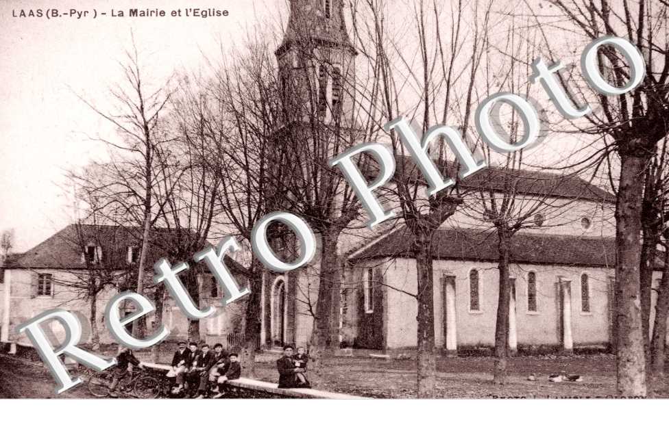 La mairie et l'eglise