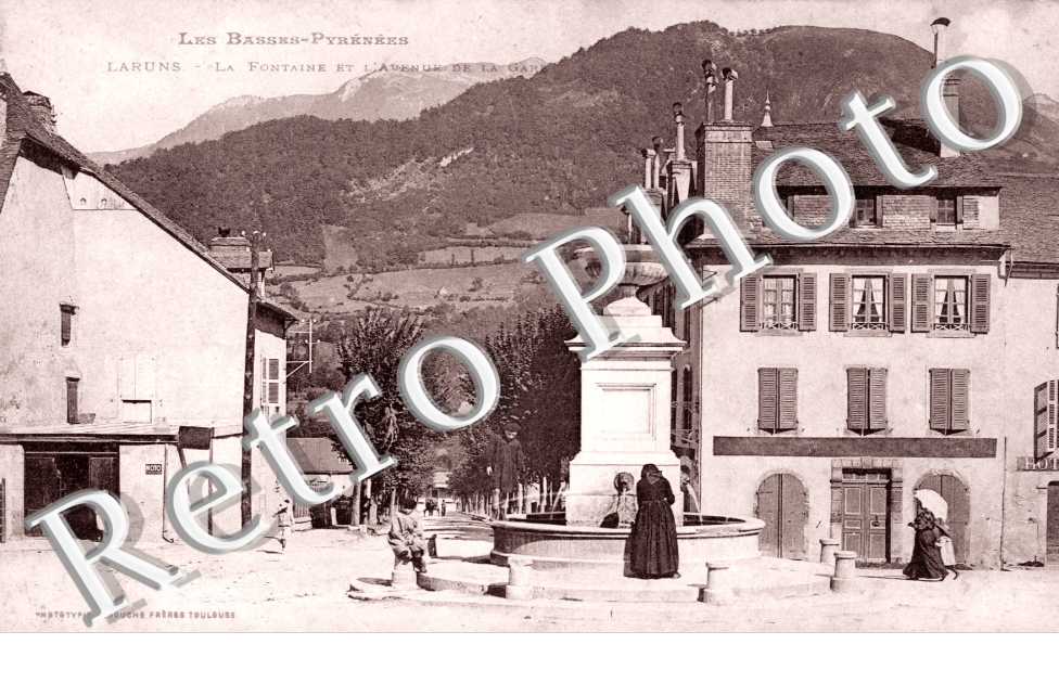 la fontaine et l'avenue de la gare