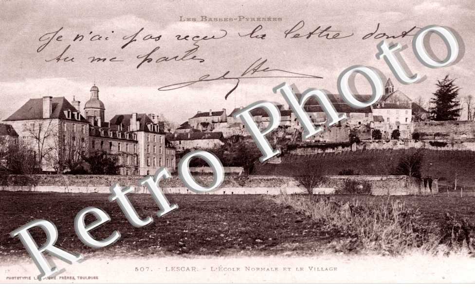 Ecole Normale et le Village