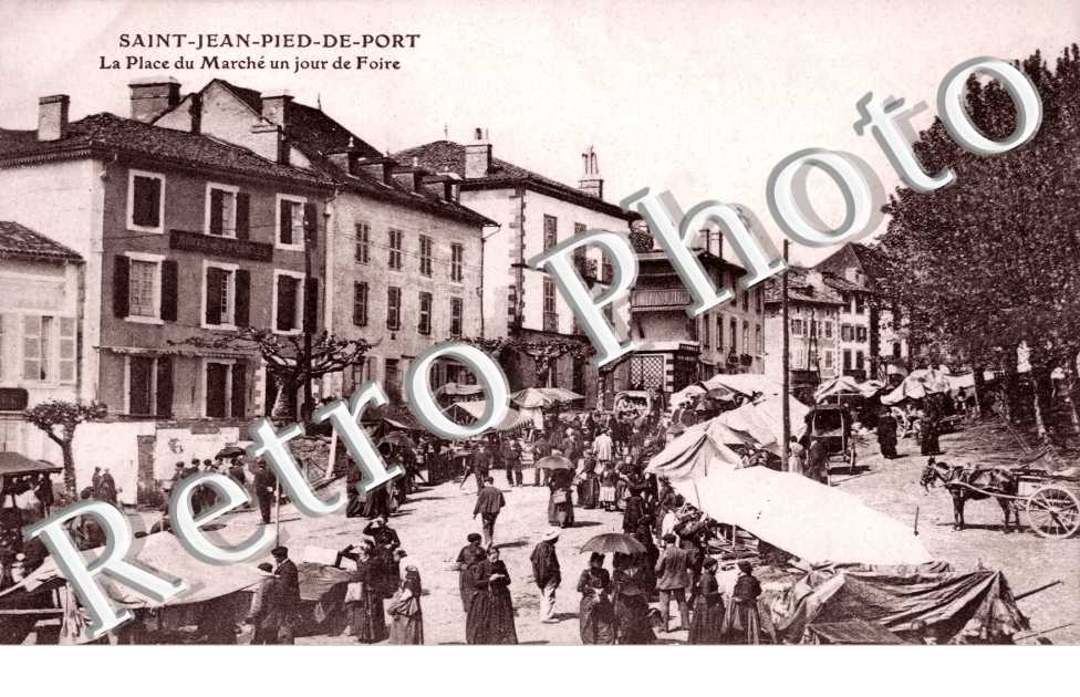 la Place du marche un jour de foire