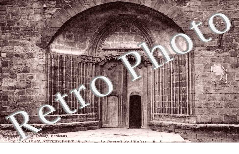 le portail de l'eglise