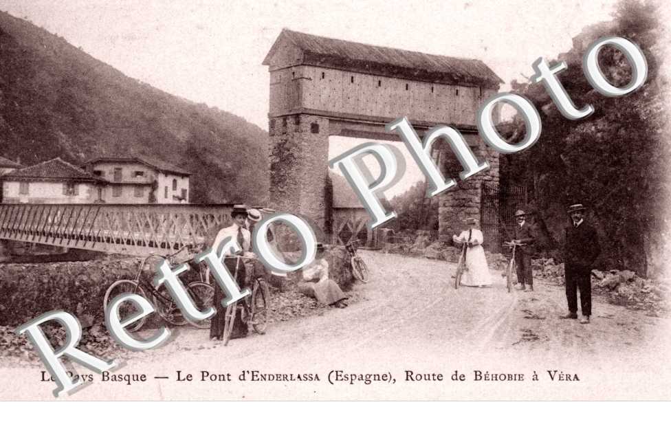 Le Pont d'Enderlassa (Espagne) Route de Behobie a Vera