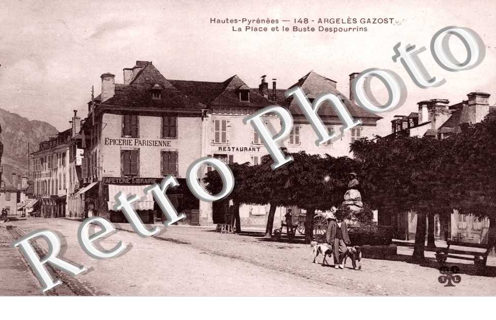 la Place et le Buste Despourrins