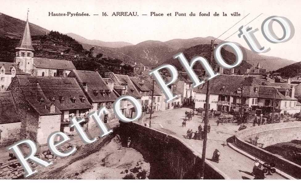 Place et pont du fond de la ville