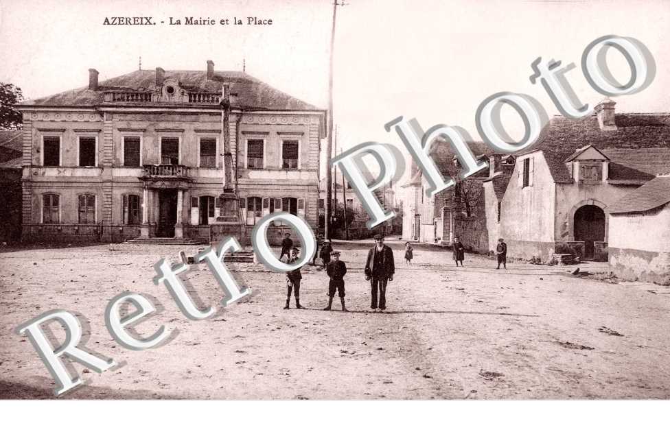 la Mairie et la Place