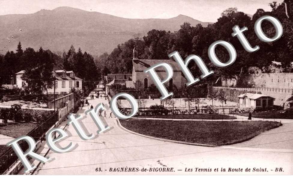 Les tennis et la route de Salut