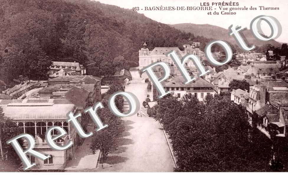 Bagneres-de-Bigorre, Vue Generale des Thermes et du Casino