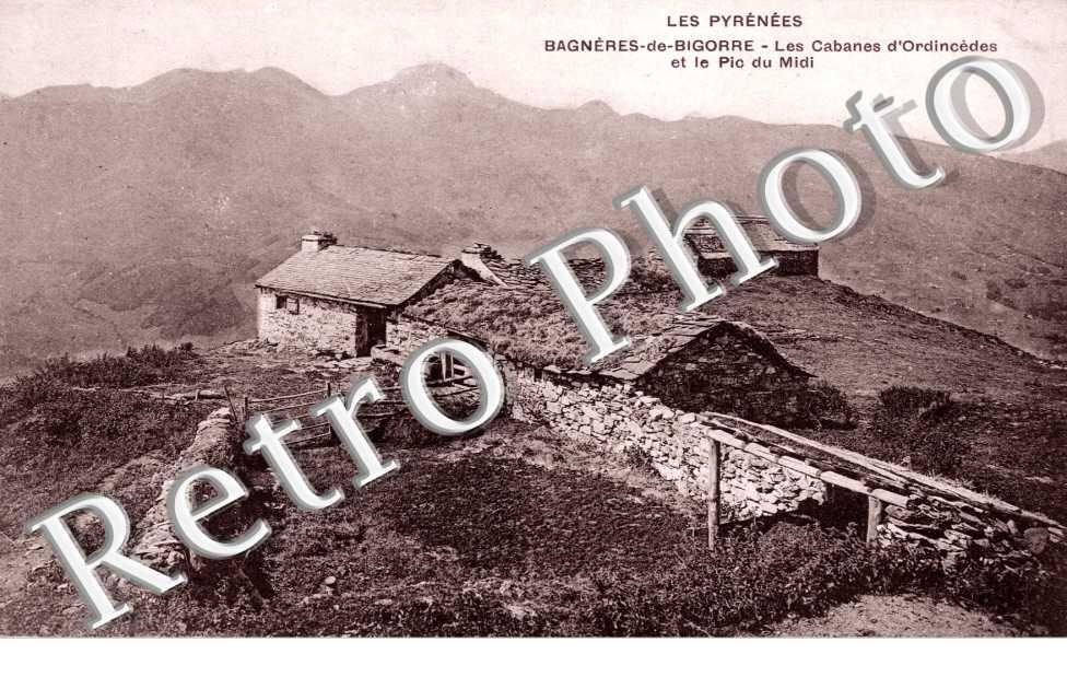 Les Cabanes d'Ordincedes et le Pic du Midi