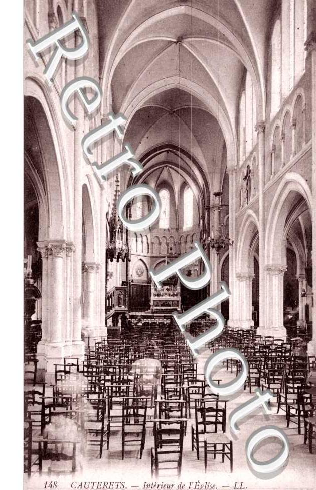 Interieur de l'eglise