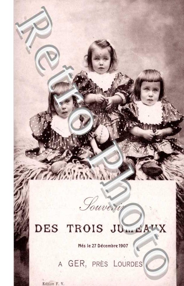 "Souvenir des Trois Jumeaux"