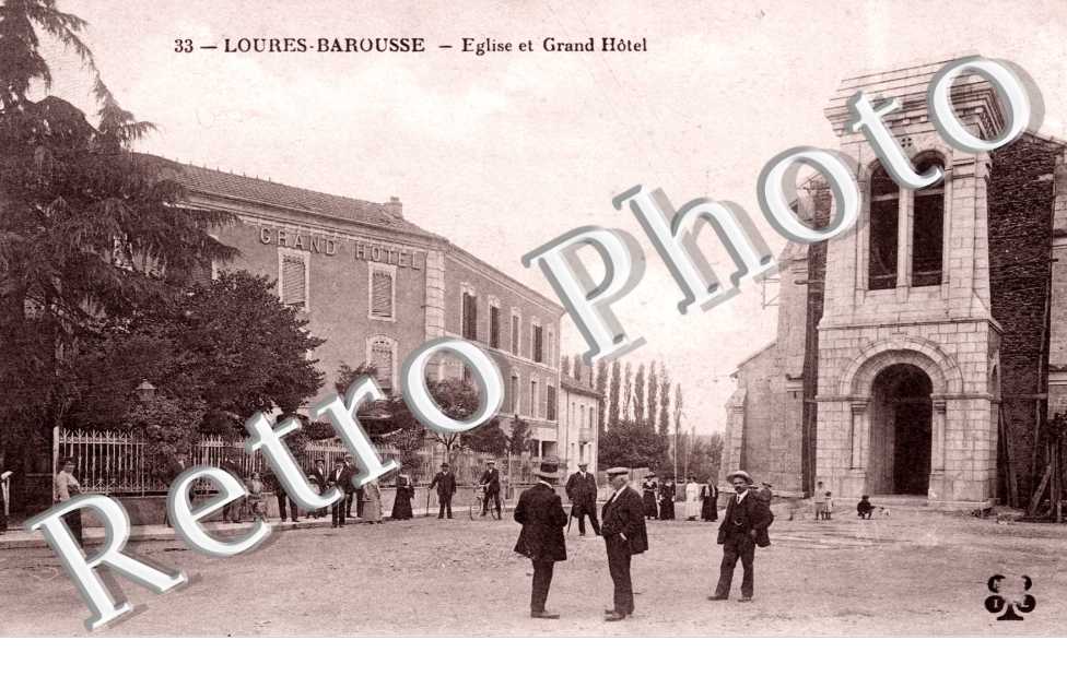 Eglise et Grand-Hotel