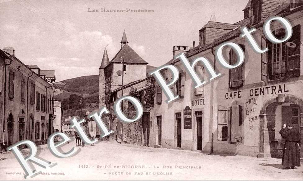 la Rue Principale, Route de Pau et l'Eglise