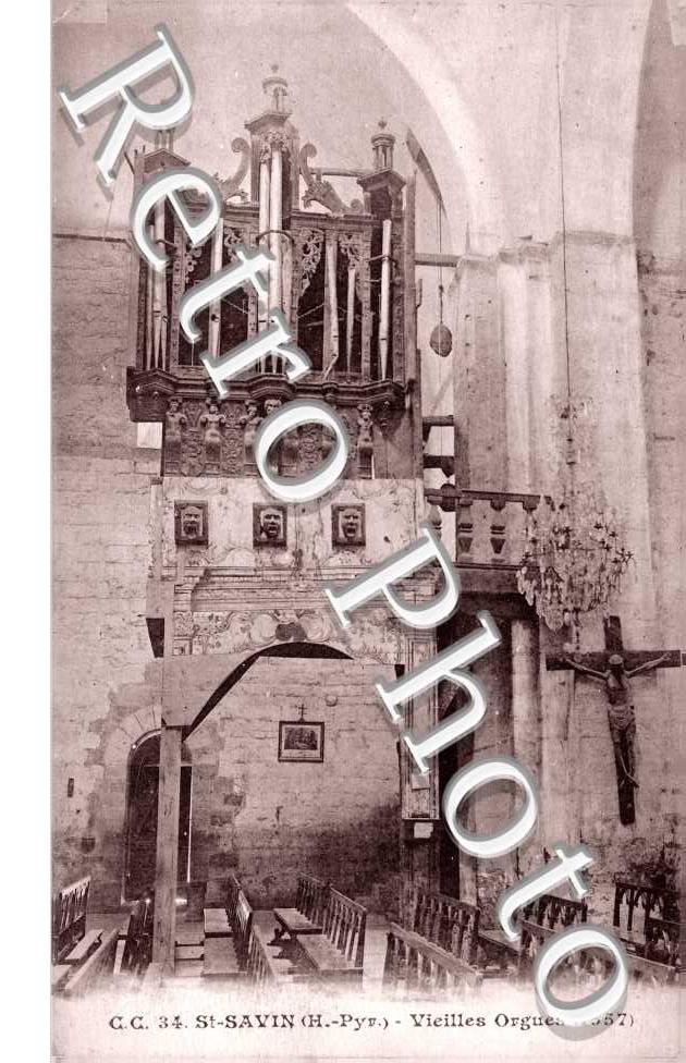 Interieur de l'eglise - vieilles orgues