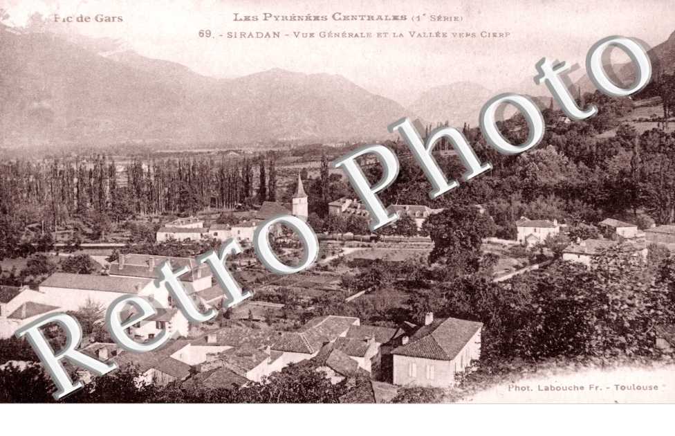 Vue Generale et la Vallee vers Cierp