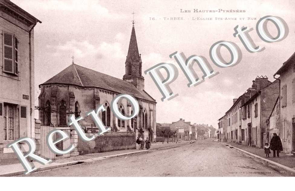 L'Eglise Sainte Anne et Rue de Pau