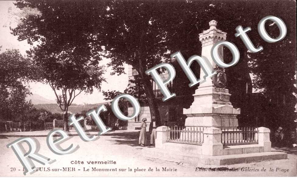 le monument sur la place de la mairie
