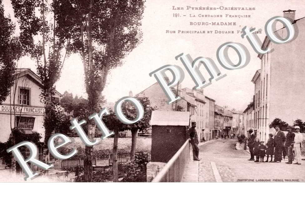 Rue Principale et Douane Francaise