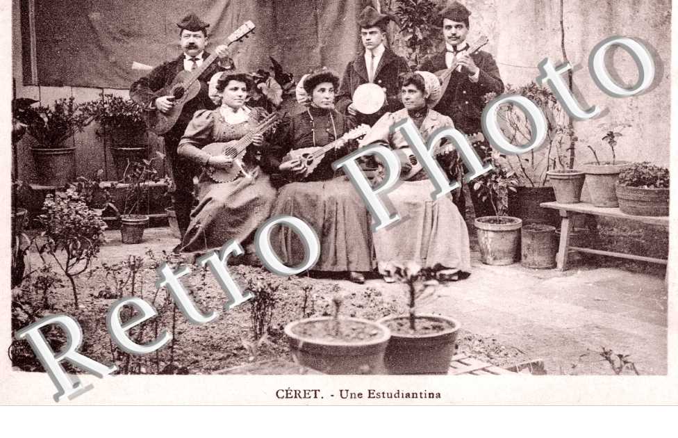 Une Estudiantina