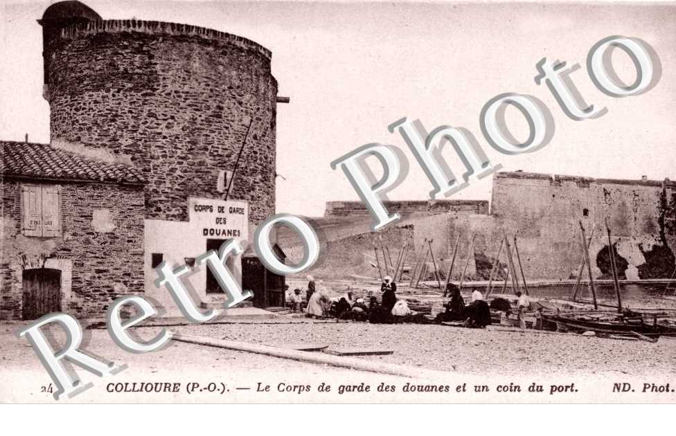 Le corps de garde des douanes et un coin du port