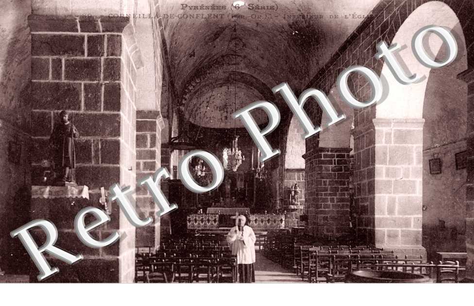 Interieur de l'eglise