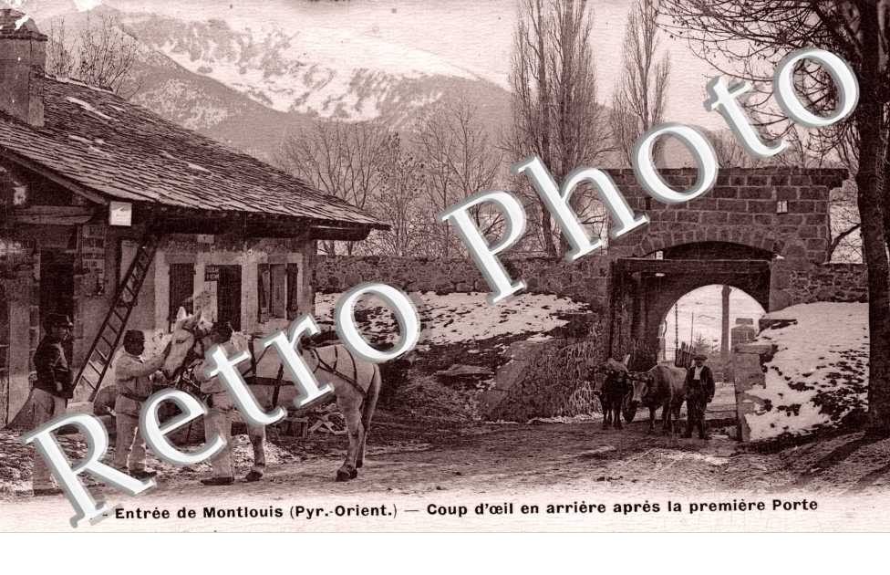 Entree de Montlouis Coup d'oeil en arriere apres la premiere porte.