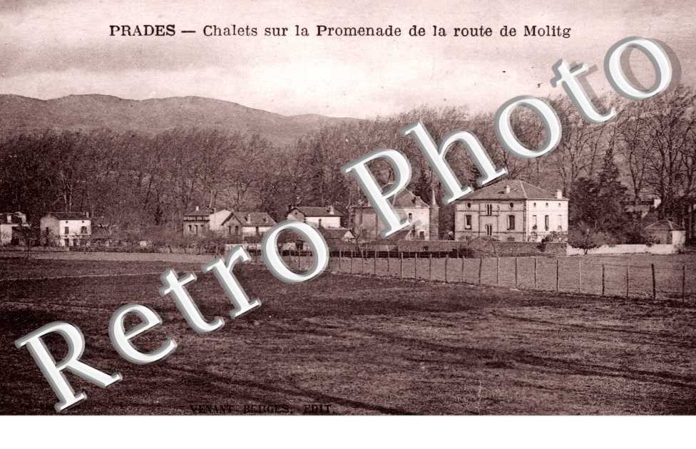 chalets sur la promenade de la route de Molitg