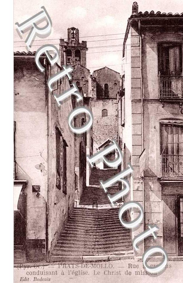 escalier montant a l'eglise