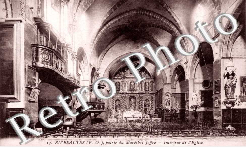 interieur de l'eglise