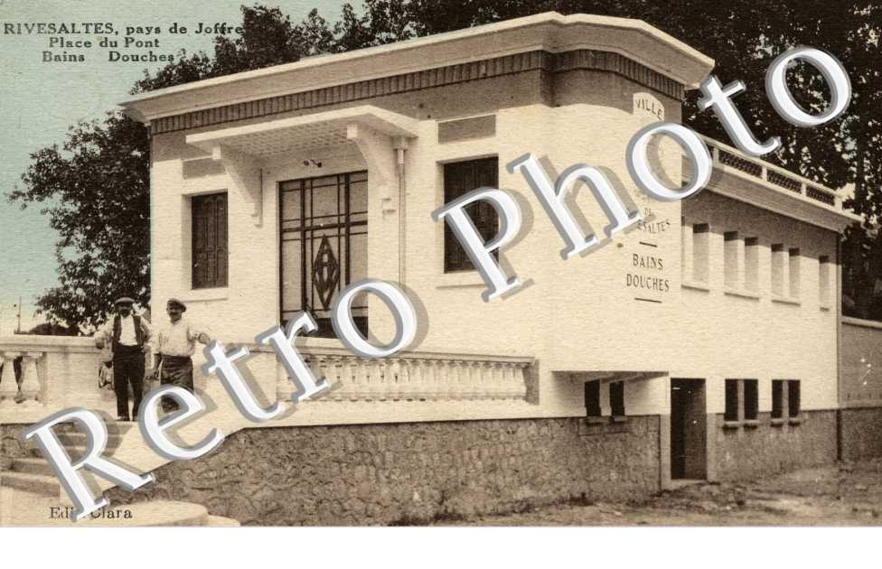 Place du Pont -  Bains douches
