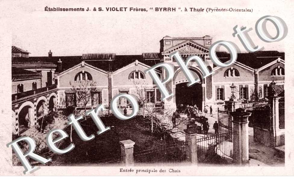 chateau Violet, entree principale des chais