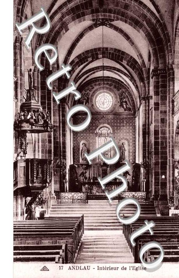 Interieur de l'eglise