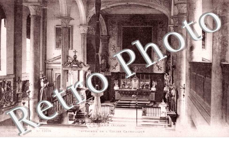 interieur de l'eglise catholique