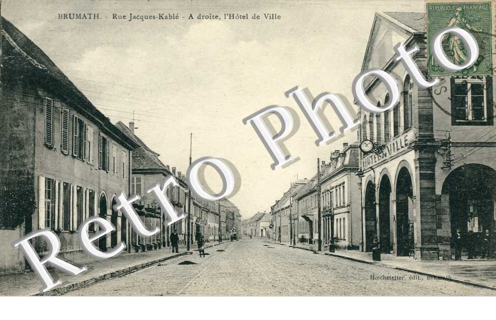 Rue Jacques-Kable et l'Hotel de Ville