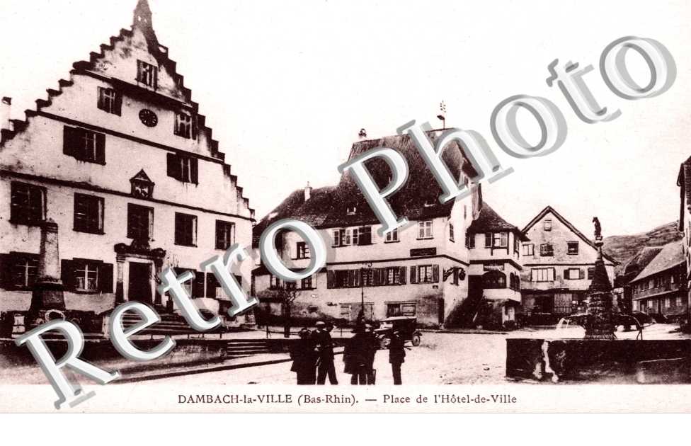 la Place de l'Hotel-de-Ville