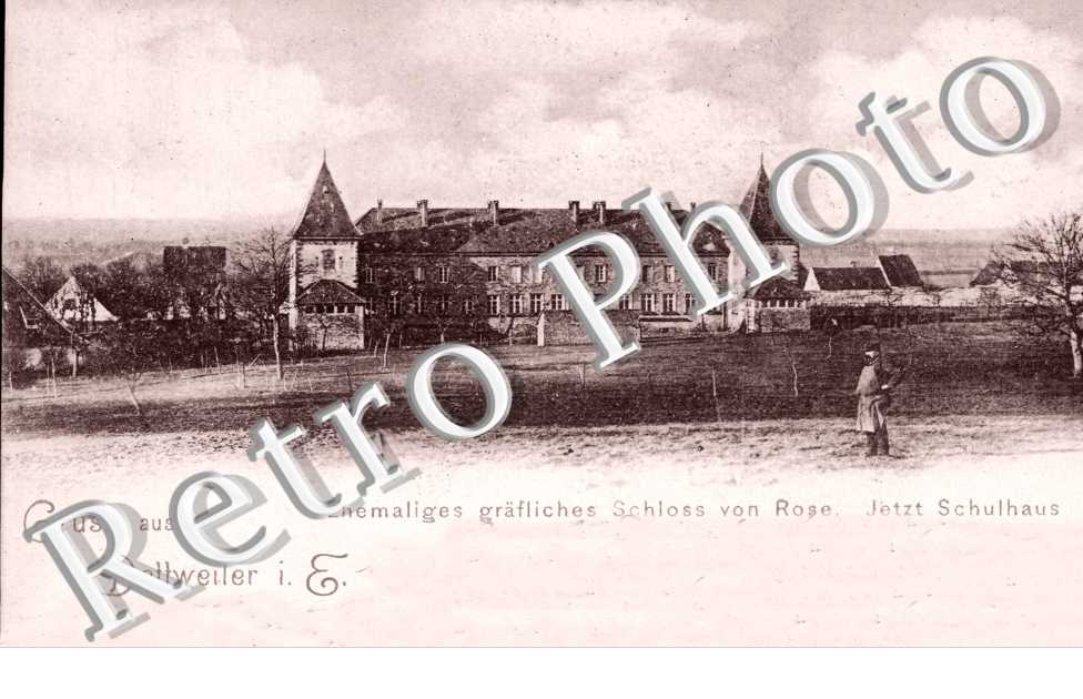 Ehemaliges grafliches Schloss von Rose. Jetzt Schulhaus