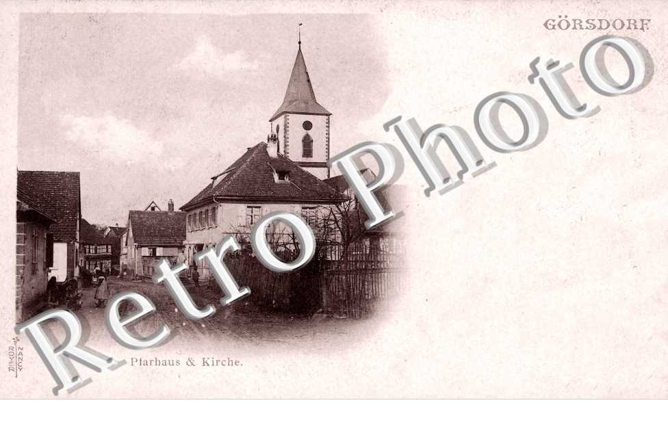 Pfarhaus und Kirche