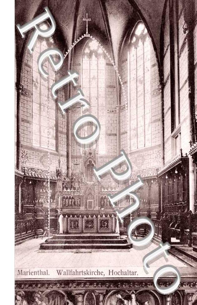 Interieur de l'eglise