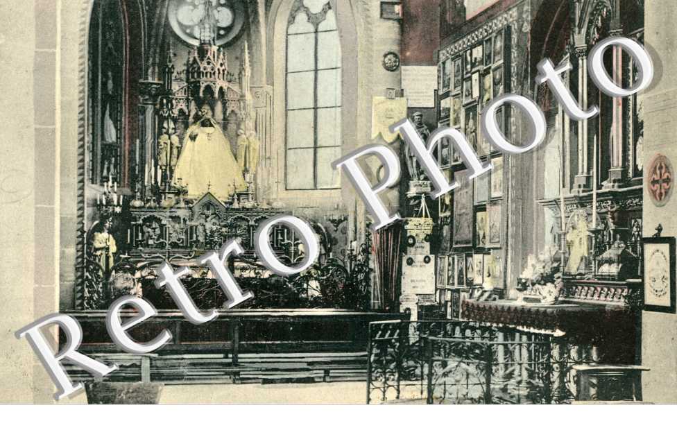 Interieur de l'eglise