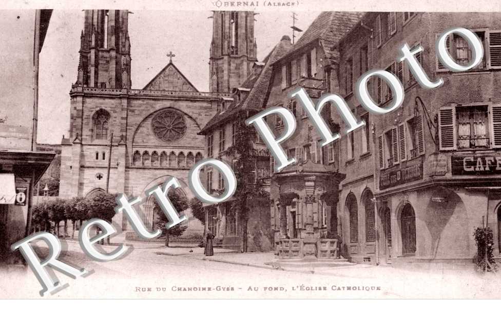 Rue du Chanoine-Gye, l'Eglise Catholique