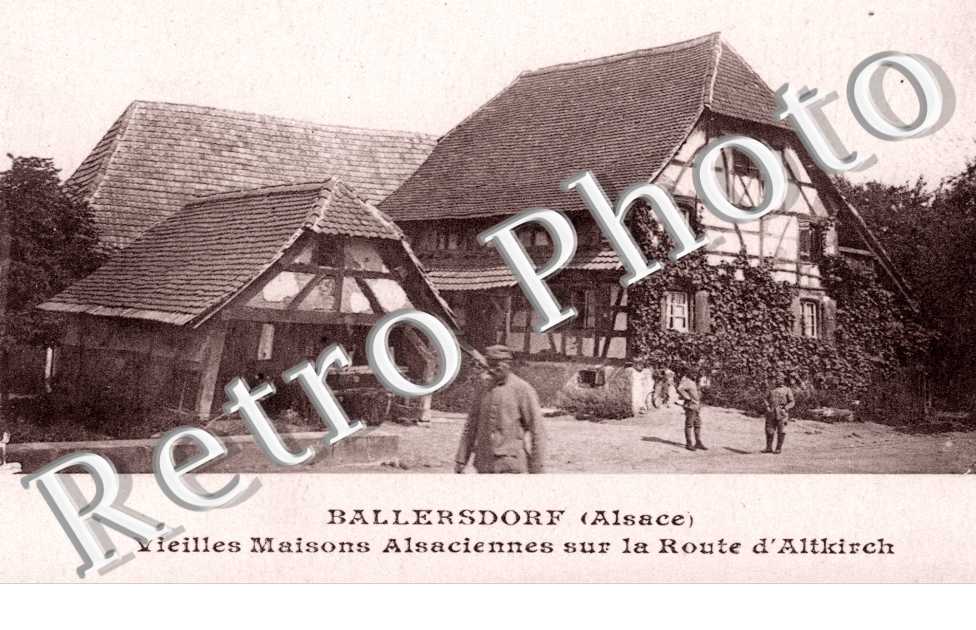 vieilles maisons alsaciennes sur la route d'Altkirch