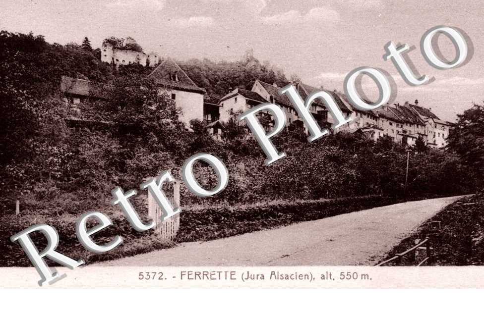 une rue du village