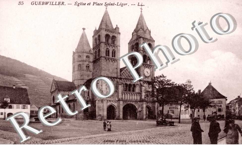 Eglise et Place Saint Leger