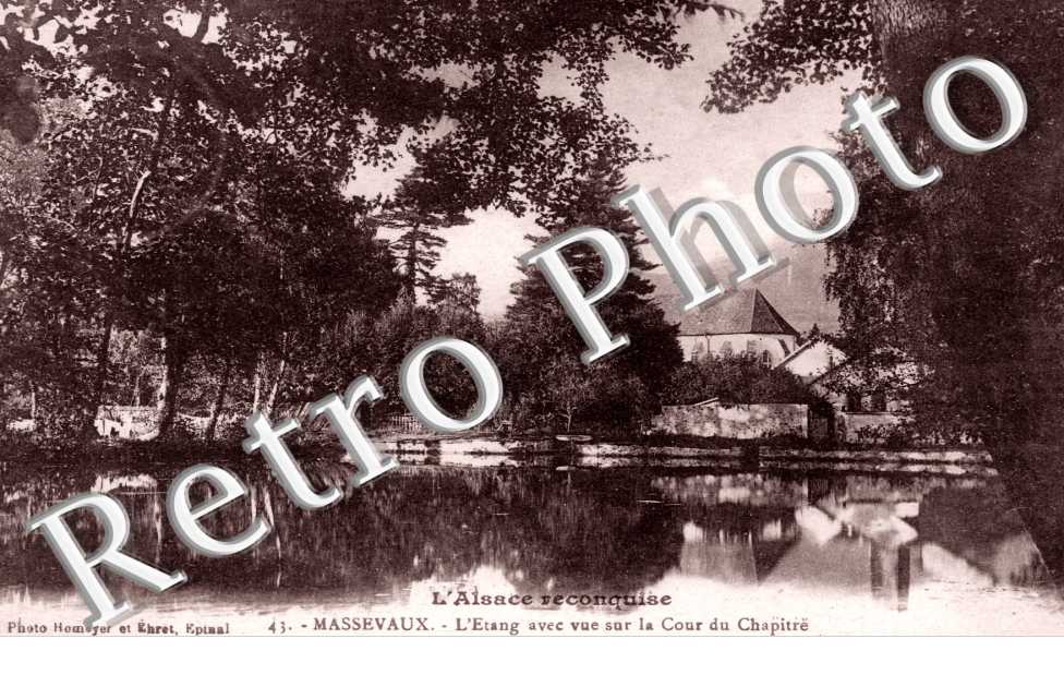 l'Etang avec vue sur la Cour du Chapitrë
