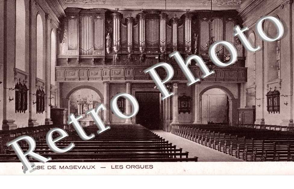 Interieur de l'eglise