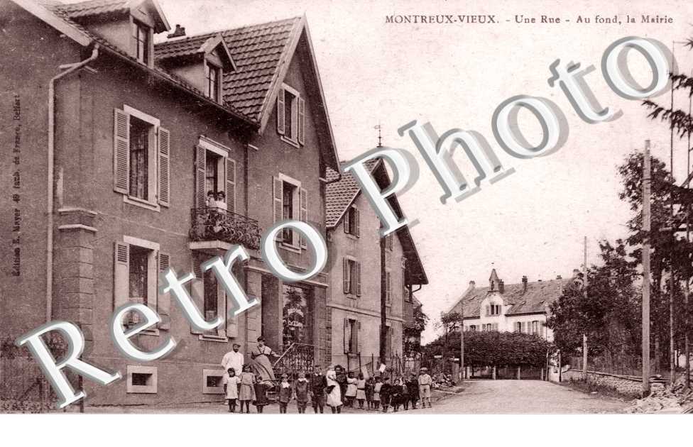 Une Rue, la Mairie